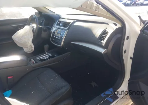 2017 Nissan Altima 2.5 S z USA, uszkodzony, nr VIN 1N4AL3AP6HC152650